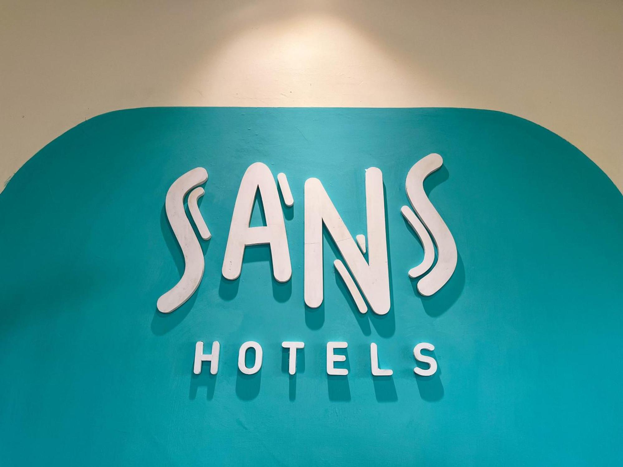 Sans Hotel Premiere Majapahit Σεμαράνγκ Εξωτερικό φωτογραφία