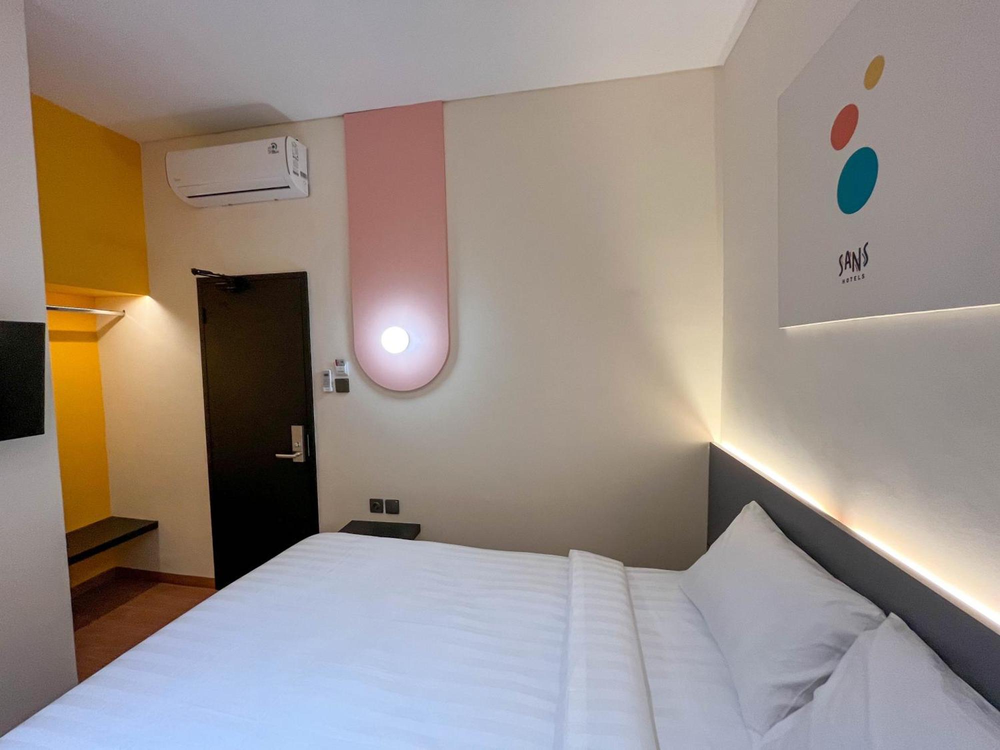 Sans Hotel Premiere Majapahit Σεμαράνγκ Εξωτερικό φωτογραφία