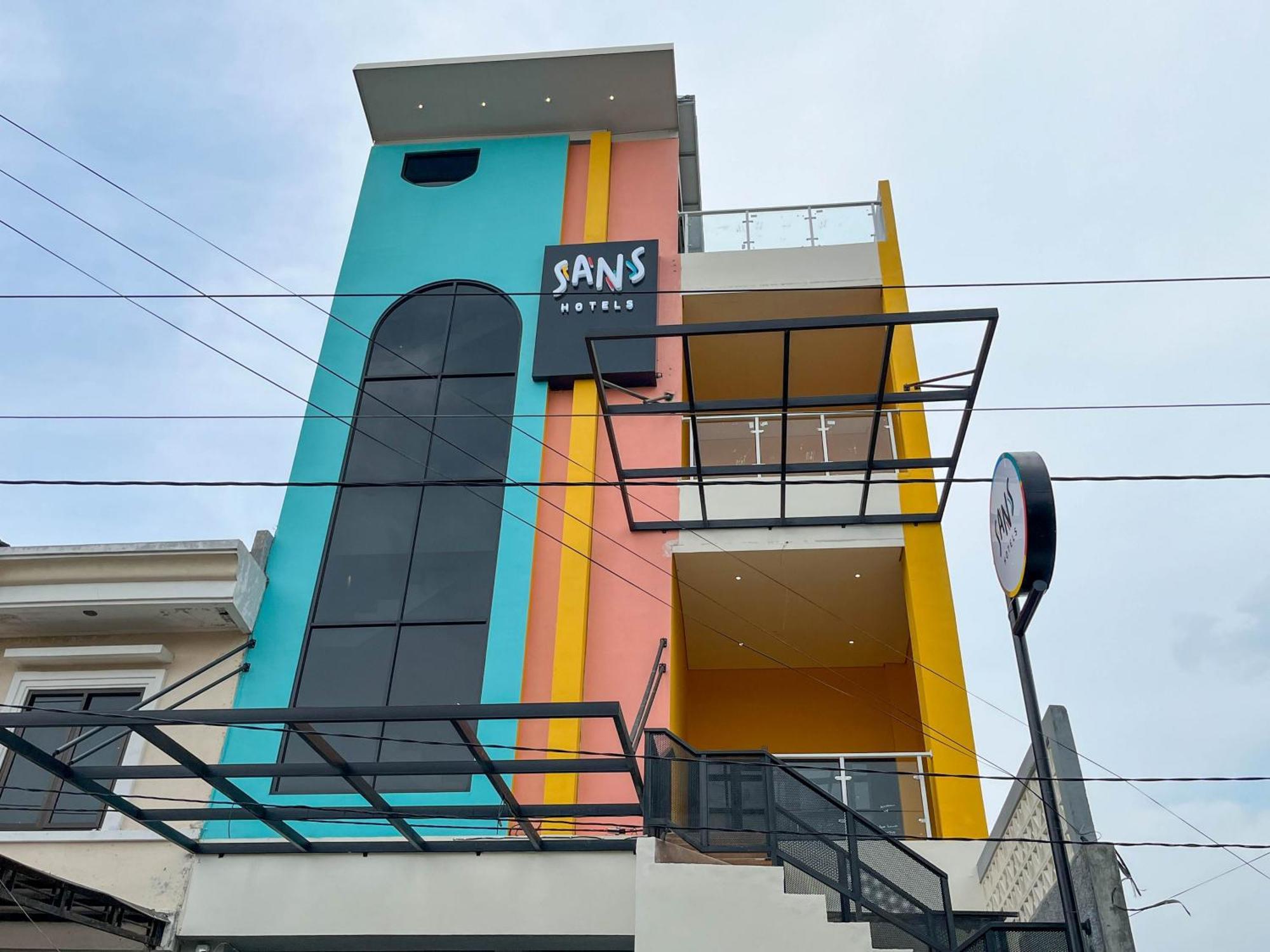 Sans Hotel Premiere Majapahit Σεμαράνγκ Εξωτερικό φωτογραφία