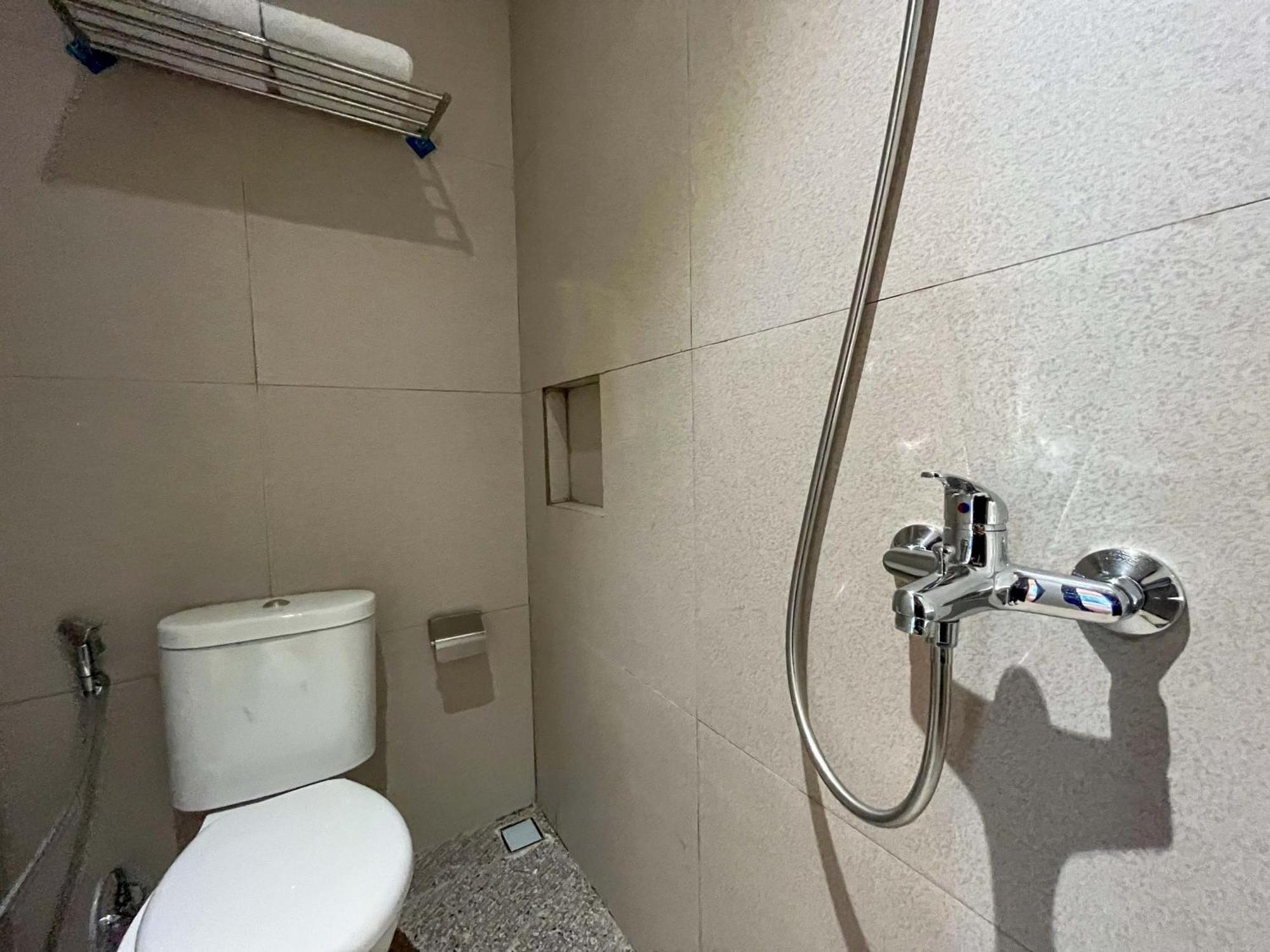 Sans Hotel Premiere Majapahit Σεμαράνγκ Εξωτερικό φωτογραφία